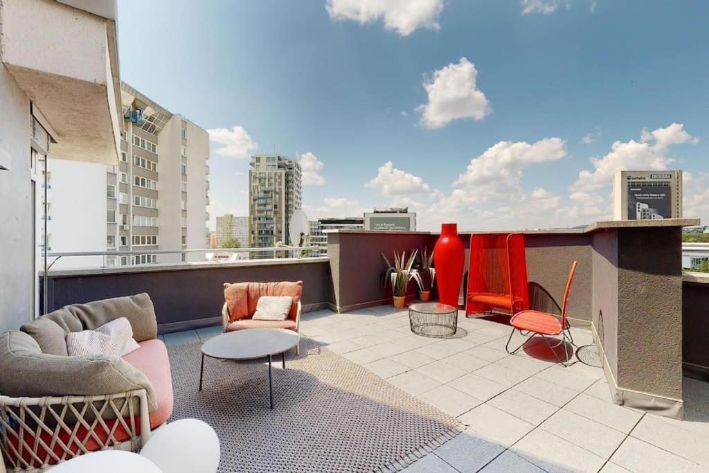 Apartmán Stylovy Loft S Ohromnou Terasou Bratislava Exteriér fotografie